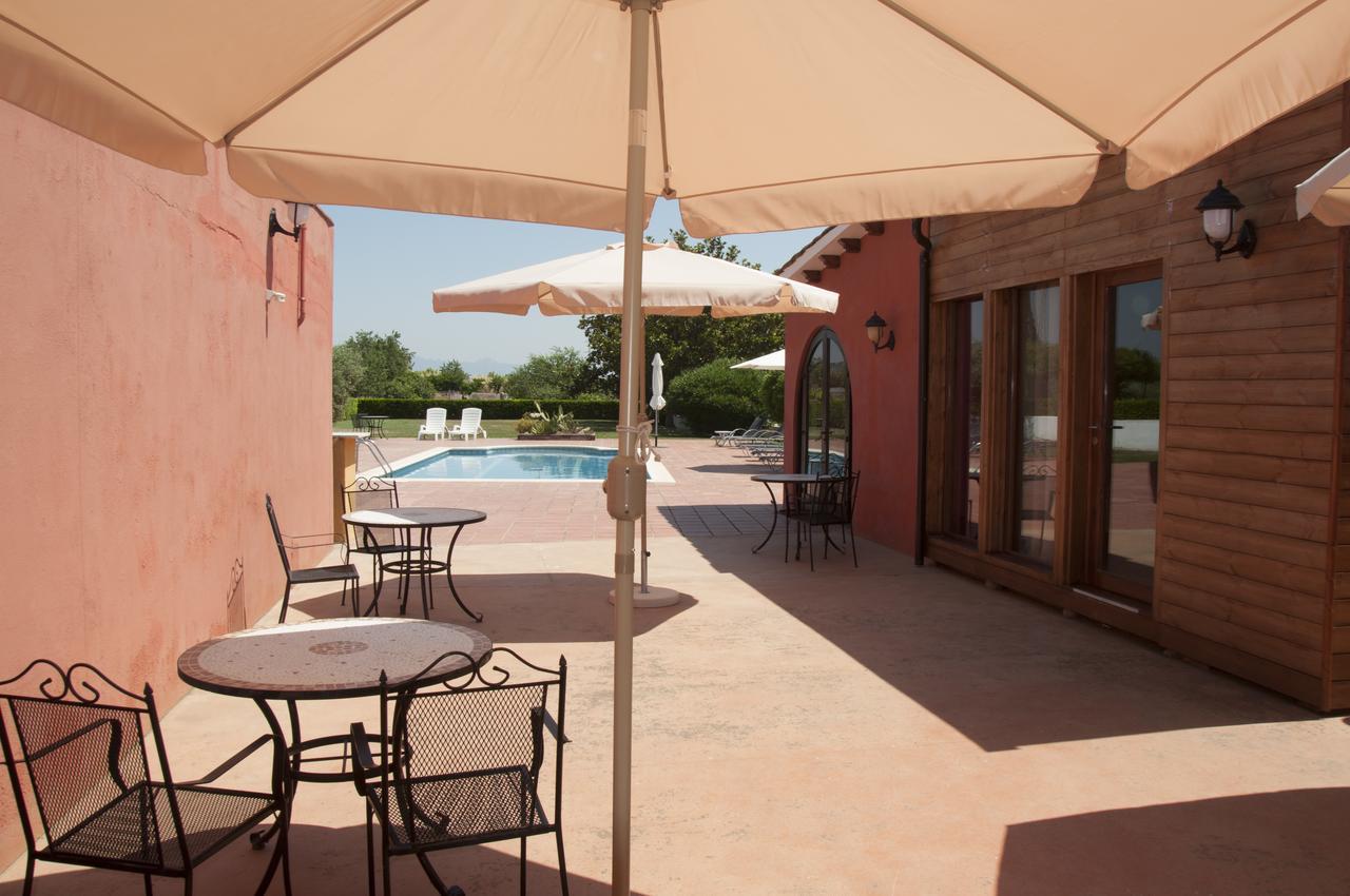 Hotel Rural Cal Ruget Vilobi Del Penedes Exterior photo