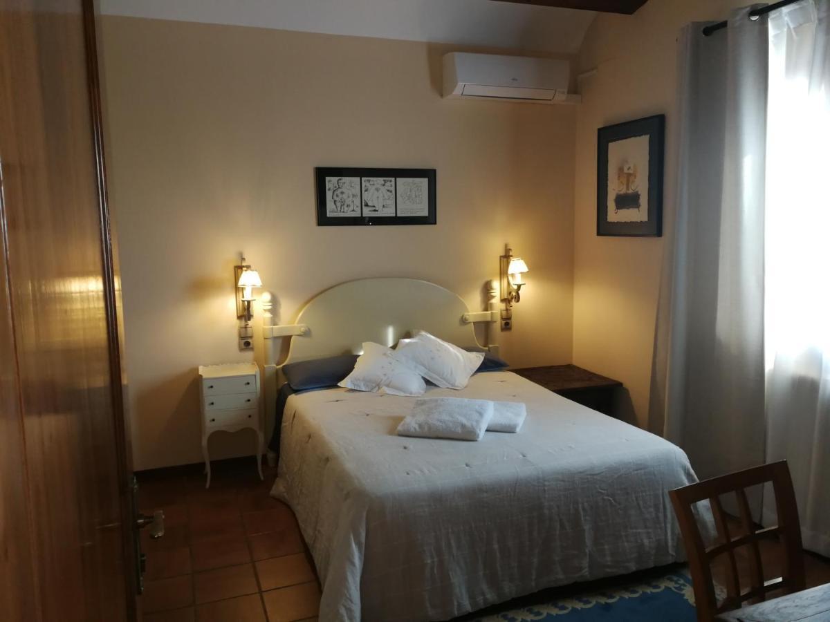 Hotel Rural Cal Ruget Vilobi Del Penedes Exterior photo