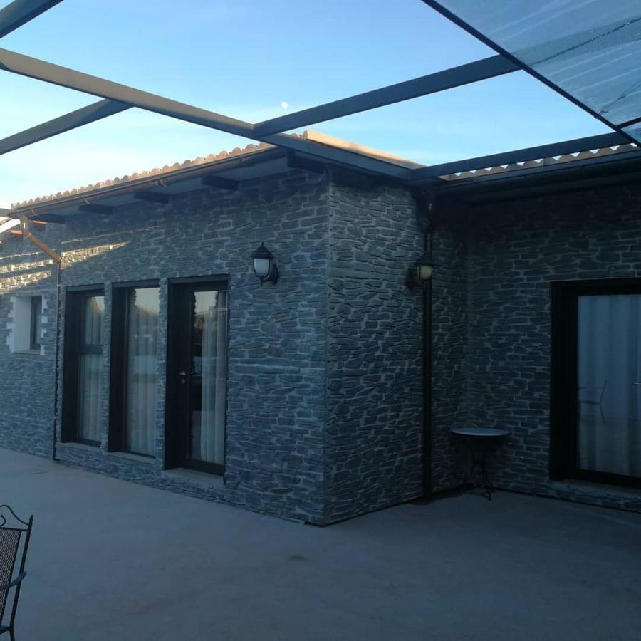 Hotel Rural Cal Ruget Vilobi Del Penedes Exterior photo