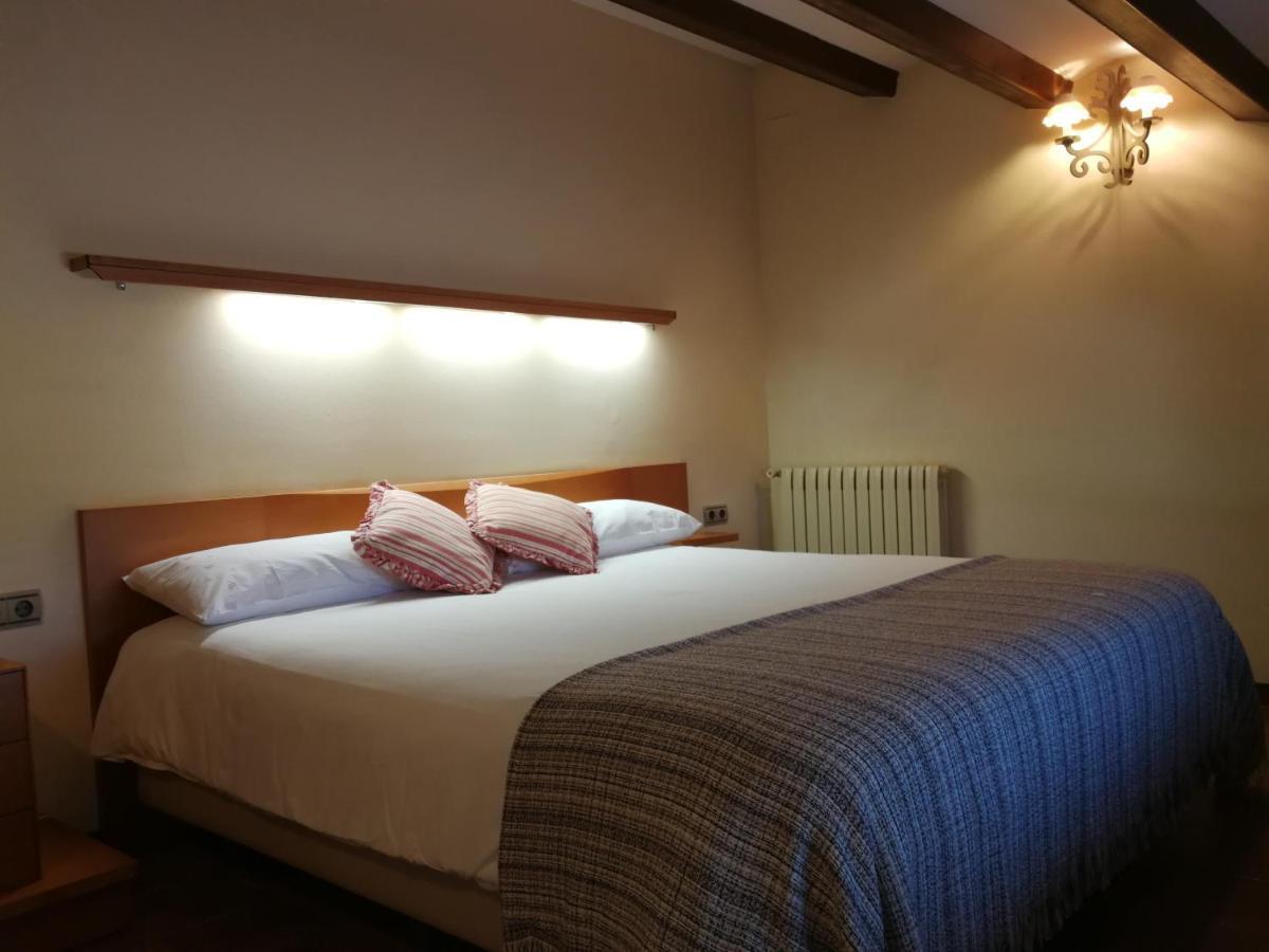 Hotel Rural Cal Ruget Vilobi Del Penedes Exterior photo